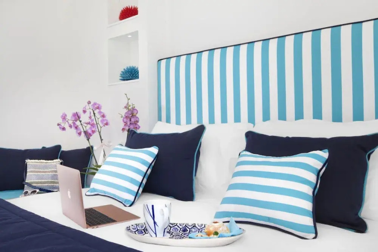 Sersale Suites