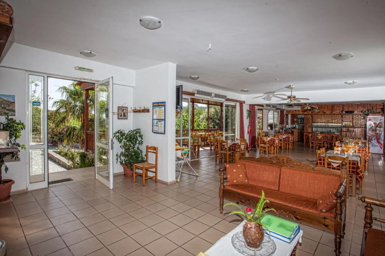 Ammoudi Hotel