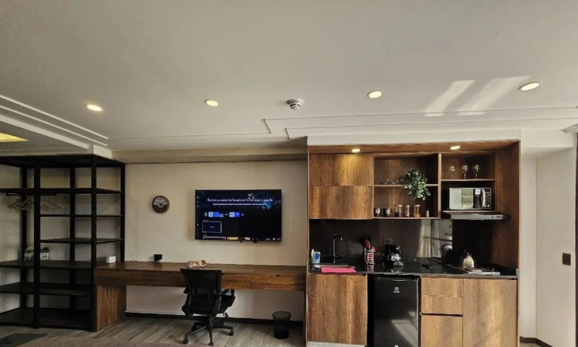 Epic Suite 209 Deluxe Aeropuerto