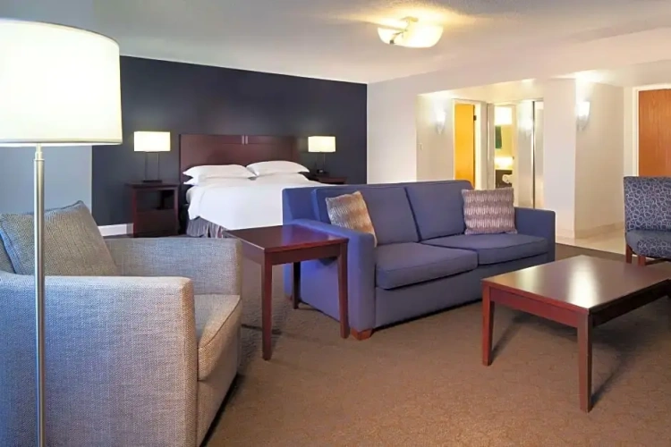 Double Junior Suite with balcony and Marina View