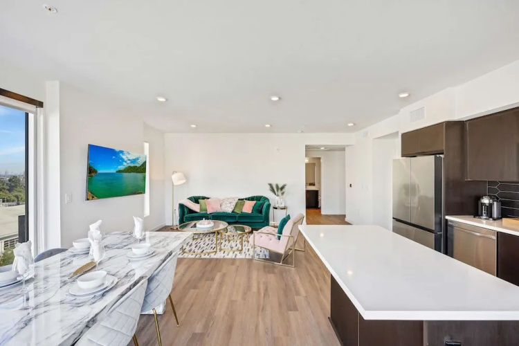 Luxury 2BR by Oneluxstay