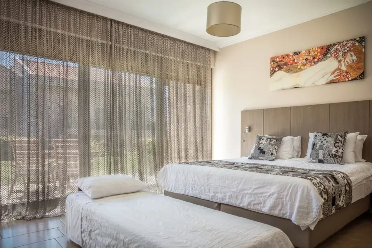 Superior Triple room