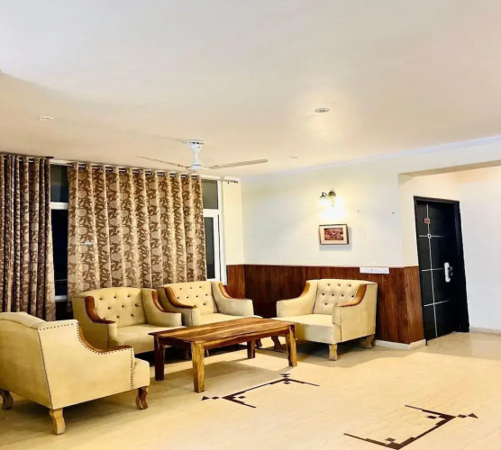 Hotel Raj Villa