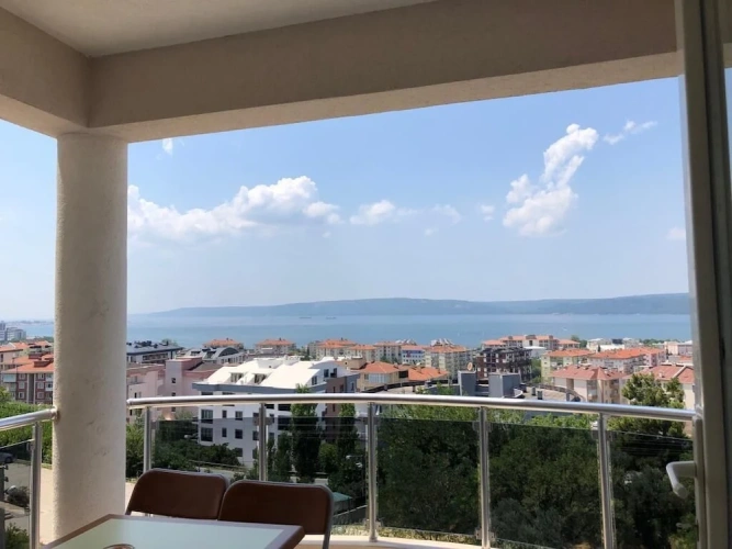 Suite with balcony and with city view