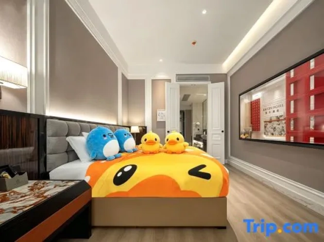 Twin Family Suite