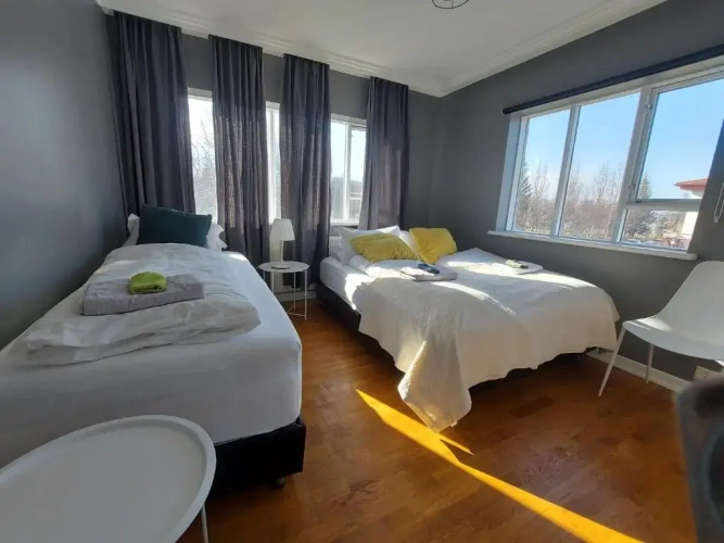 Standard Triple room