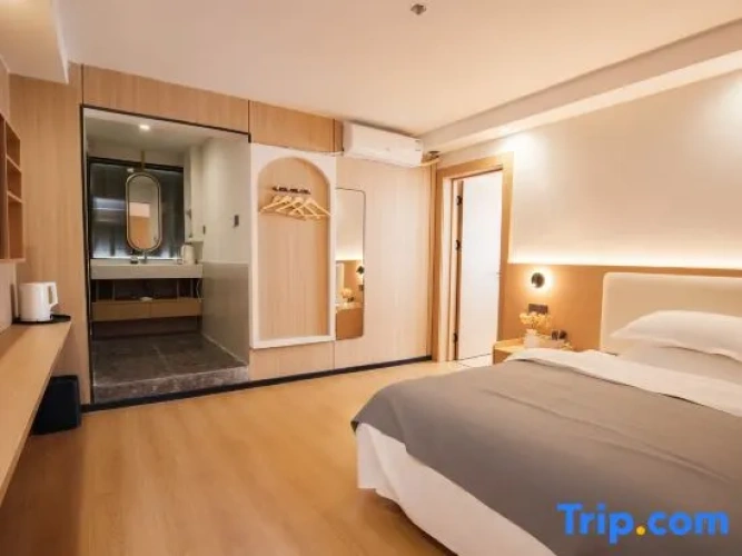 2 Bedrooms Twin Family Suite
