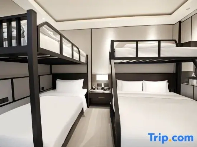 Standard Quintuple room
