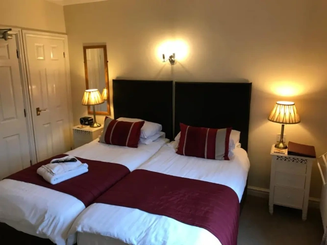 Standard Twin room