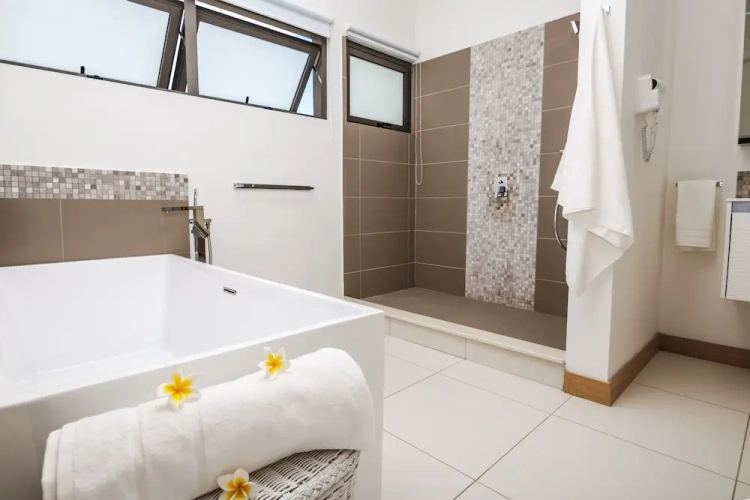 3 Bedrooms Standard Family Penthouse room with ocean view