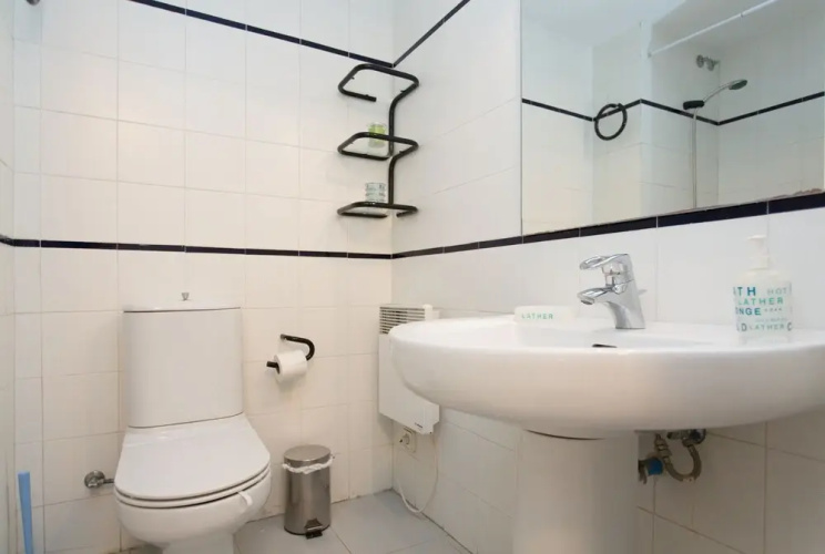 Ground Floor Facing the Sea, in Complex With Pool and Common Areas