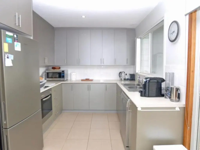 3 Bedrooms Cottage