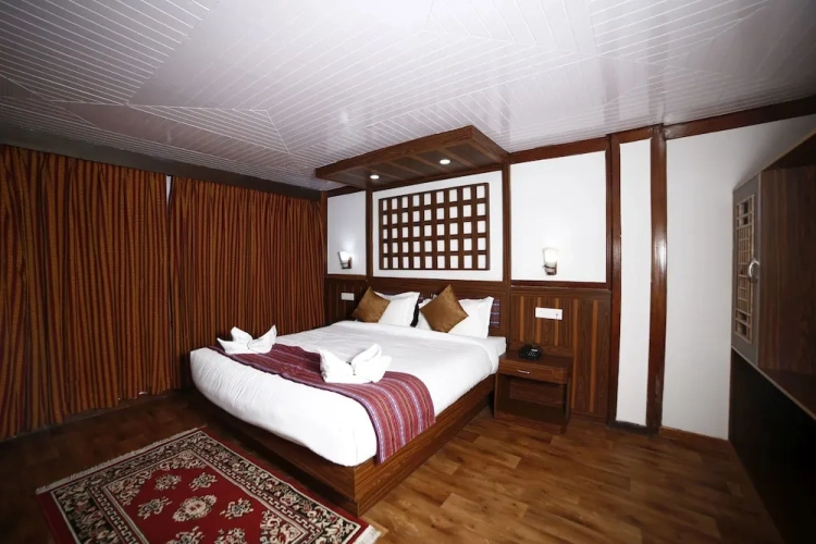 Standard Suite