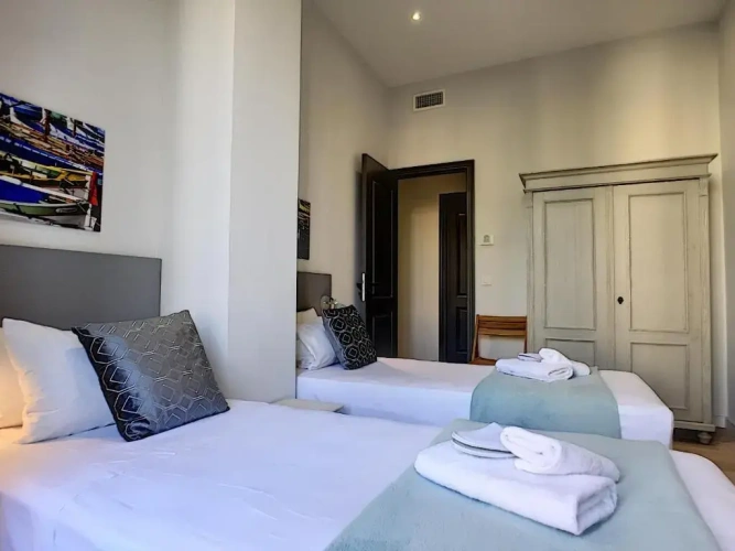 Deluxe Apartment
