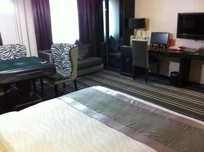 Mayford Hotel