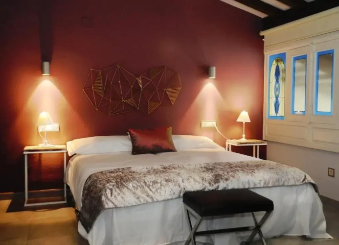4 Bedrooms Cottage