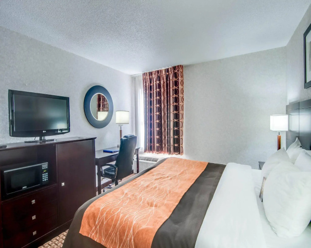 Spark by Hilton Abingdon I-81 near Fairgrounds