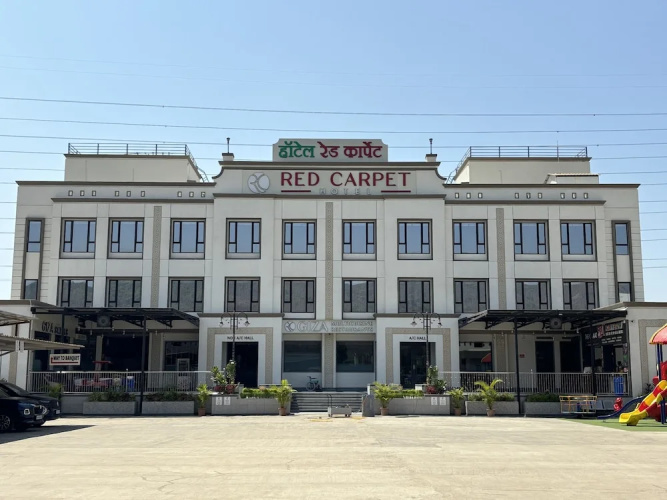 Hotel Red Carpet