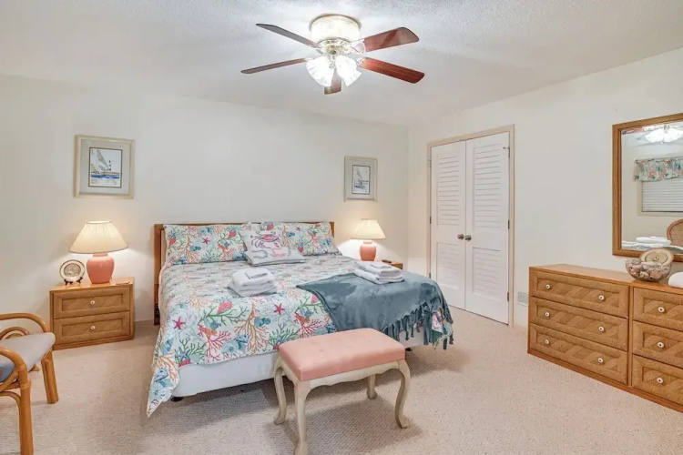 Oceanfront Condo w/ Pool Access in Surfside Beach!