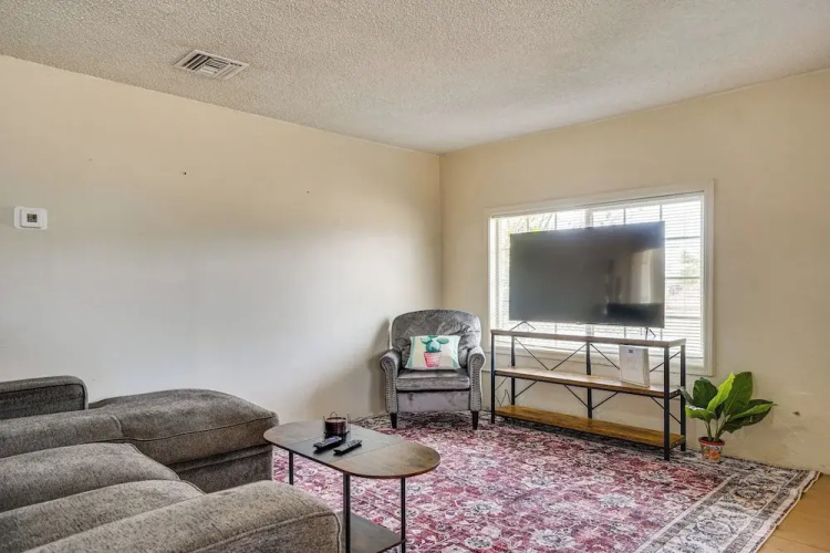Bright Bisbee Home ~ 6 Mi to Downtown!