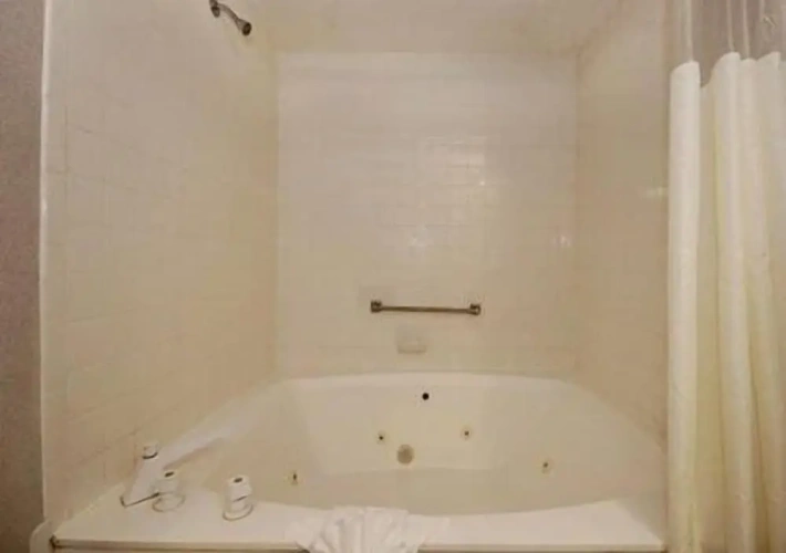 Standard Double room with lake view