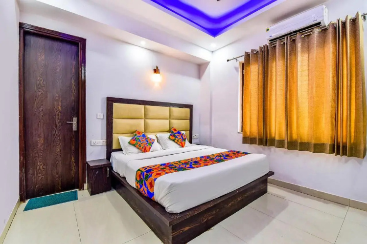 Fabhotel Mayank Residency