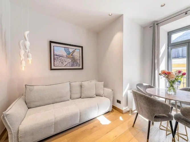 2 Bedrooms Apartment with balcony