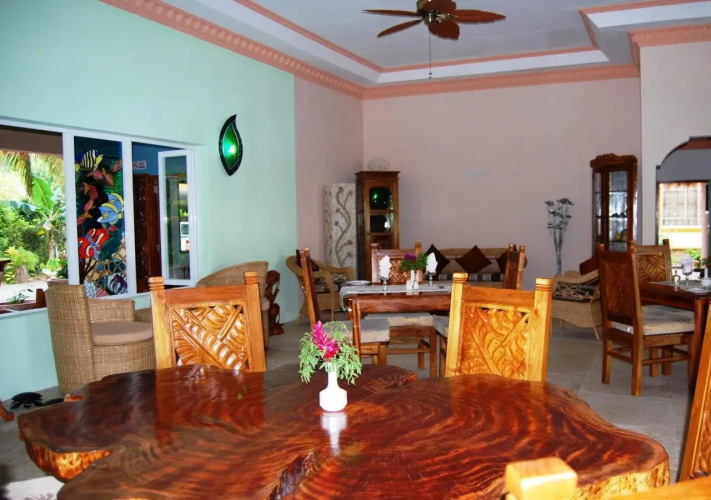 The Islander Hotel