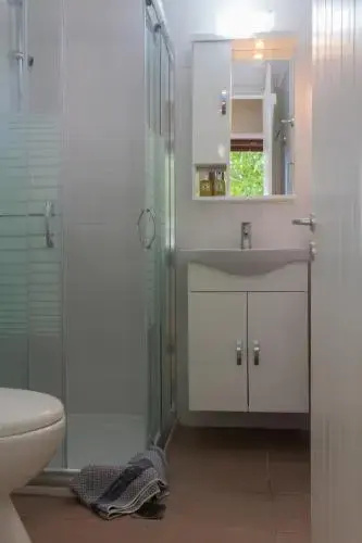 Perivoli Stone house