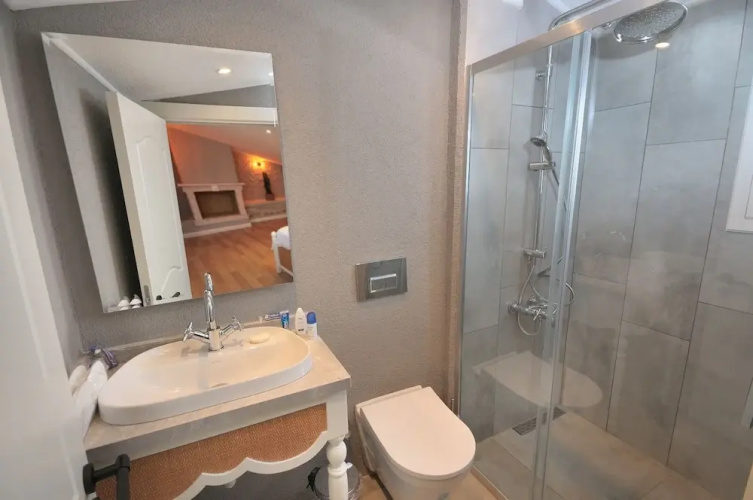 Selavi Hotel