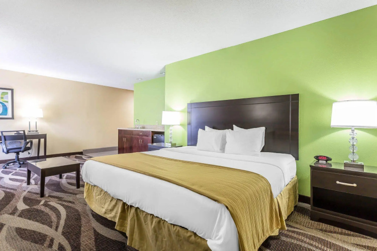 Quality Inn Warsaw I-40