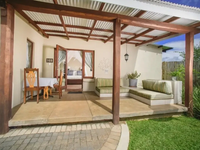 2 Bedrooms Standard Family room