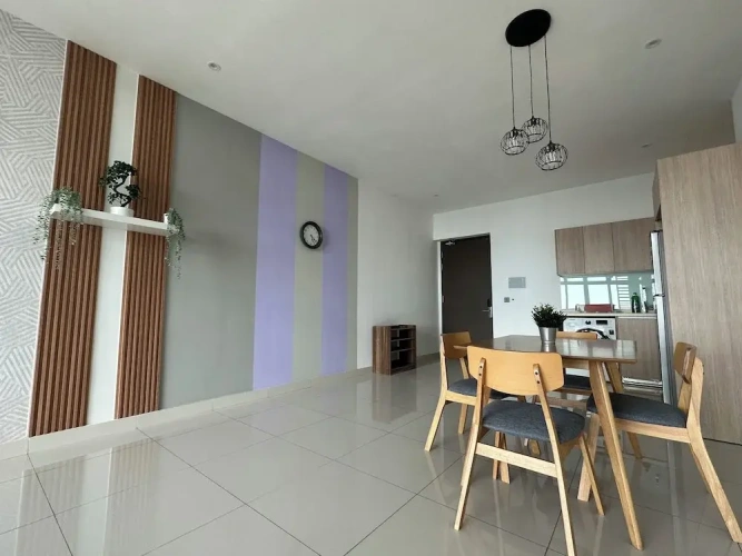 2 Bedrooms Apartment