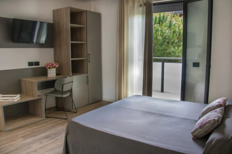 Renzo Hotel