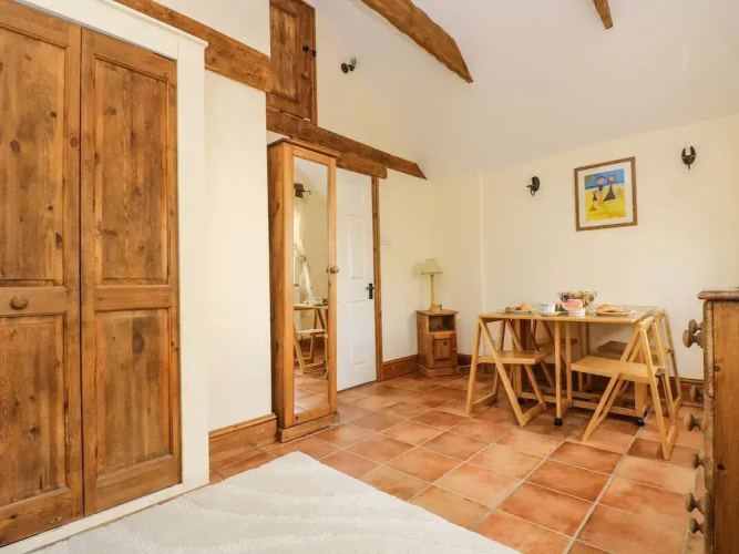 Manor Farmhouse Cottage