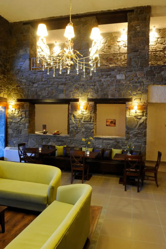 Hotel 1450m