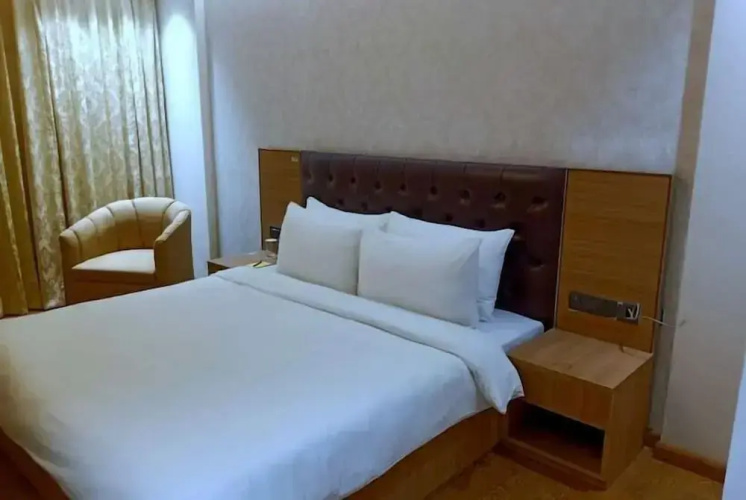 Hotel 91 Huda City Centre