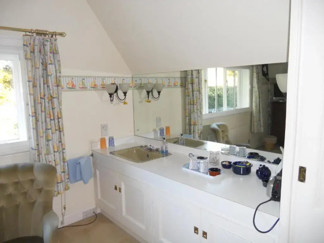 Mayertorne Cottage