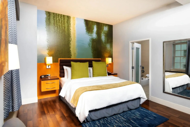 Hotel Indigo Baton Rouge Downtown by IHG
