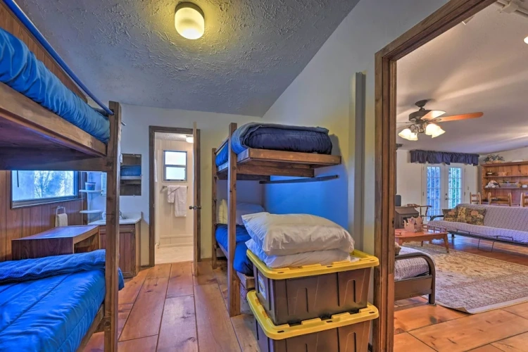2 Bedrooms Cottage