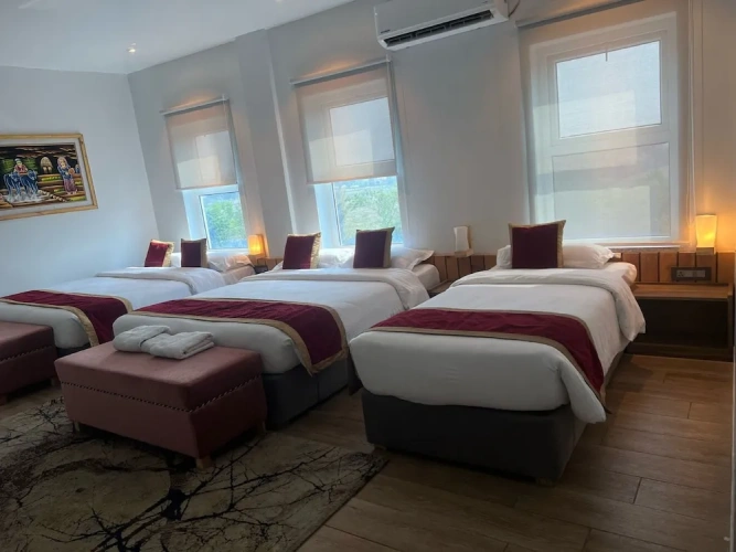 1 Bedroom Standard Triple Family room