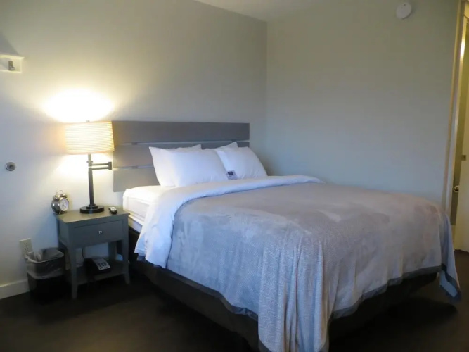 Brio Beach Inn
