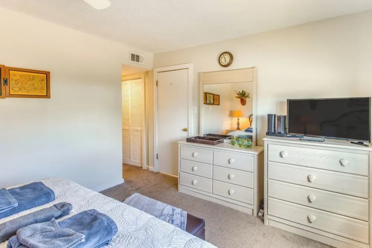 Walk to Beach + Pier: Quiet Condo in Myrtle Beach