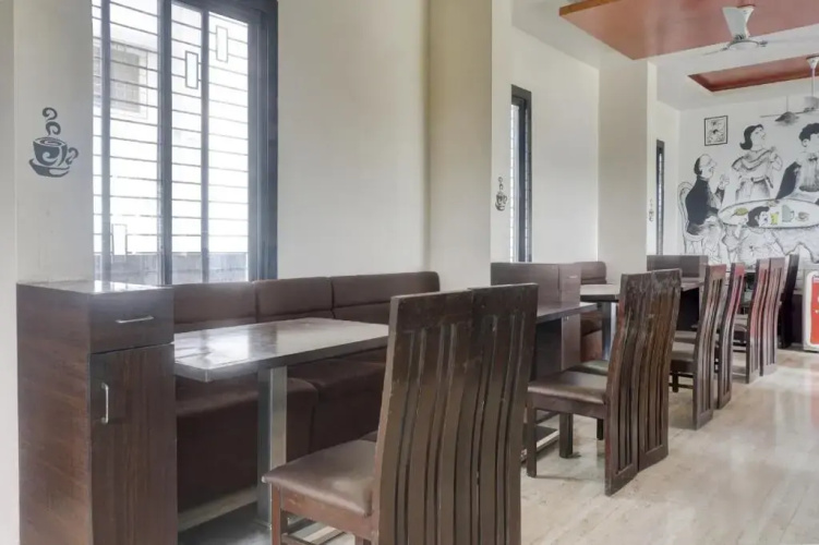 OYO 75368 Hotel Aarambh
