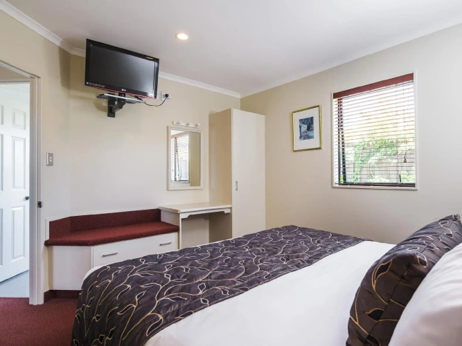 1 Bedroom Suite