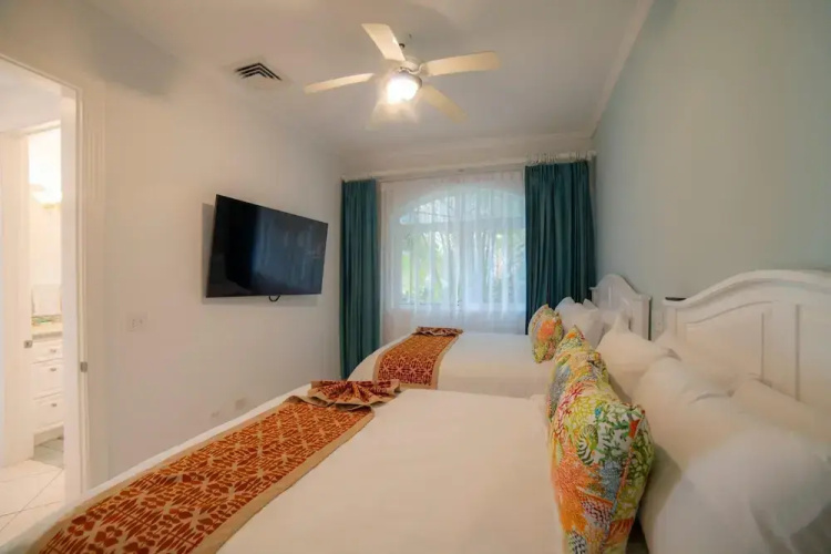 Colina 5E 2 bdr 2 Bath