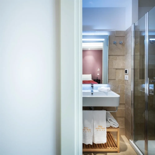 Superior Double room with balcony and with city view
