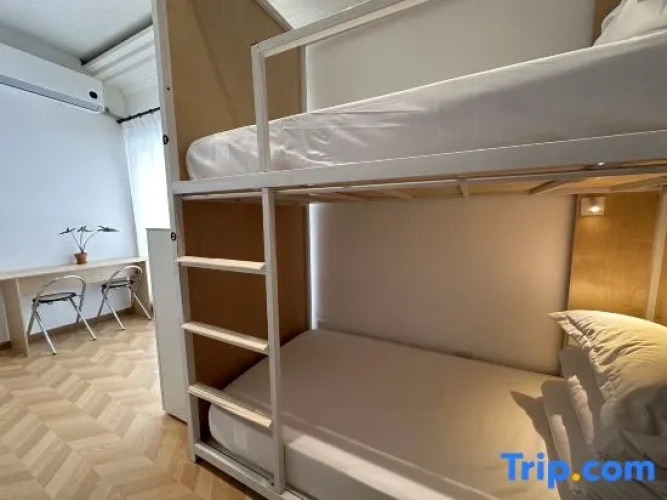 Bed in Dorm (male dorm)