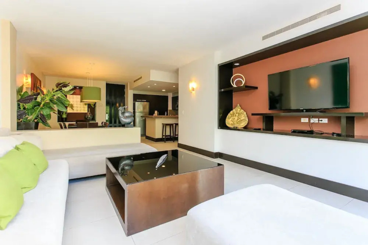 Aldea Thai 1132 2 Bedrooms by RedAwning