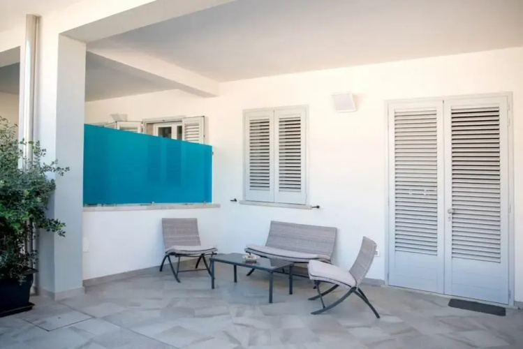 Lime Torre Lapillo Beach Apartments
